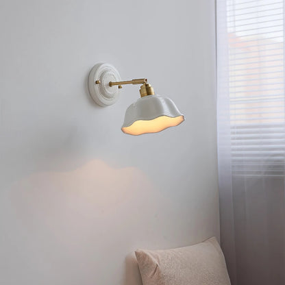 Nordic Cream Ceramic Wall Lamp – Vintage Flower Sconce