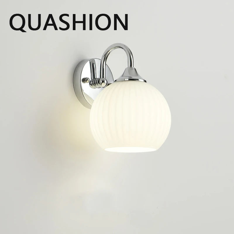 Chrome Minimalist Wall Lamp – Modern LED Acrylic Sconce
